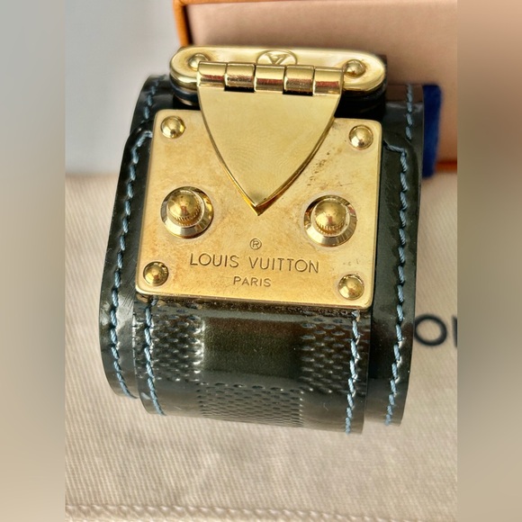 LOUIS VUITTON Bracelet - Picture 2 of 8